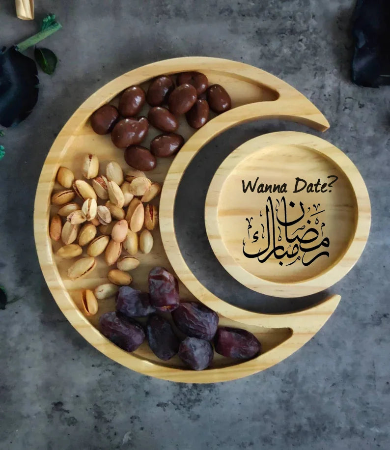 Wanna Date?’ Crescent Moon Ramadan Tray – Arabic Calligraphy Serving Dish for Eid and Iftar - Arabic Vibes by Rolla